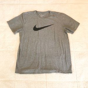 Unisex XL Nike Tee